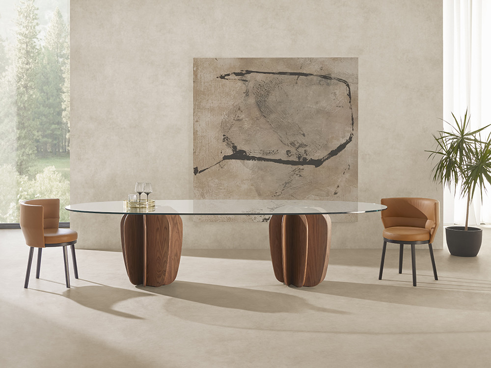 Mesa cristal comedor Coral por Punt: elegante diseño de Arik Levy con base en chapa de nogal natural en Seismil Studio Madrid