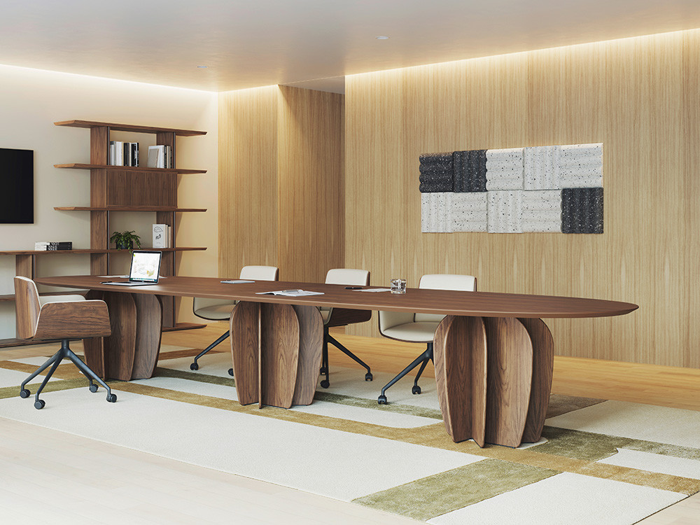 Mesas de madera comedor Coral por Punt: Arik Levy crea esta pieza en nogal natural en Seismil Studio Madrid