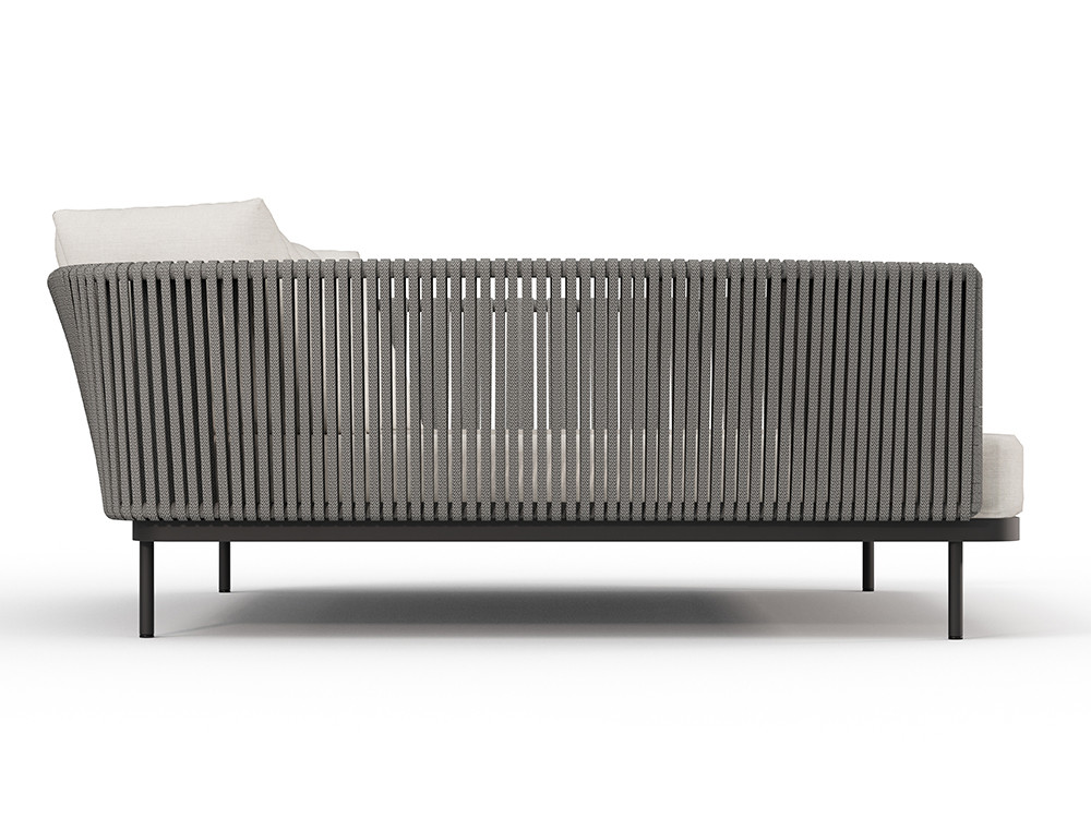 Skyline presenta la cama balinesa Boston: elegancia de Santiago Sevillano con tejidos seleccionados en Seismil Studio Madrid