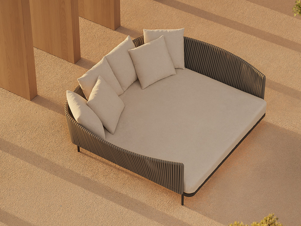 Camas balinesas Boston de Skyline: diseño de Santiago Sevillano con cojines premium en Mobel 6000 de Madrid centro.