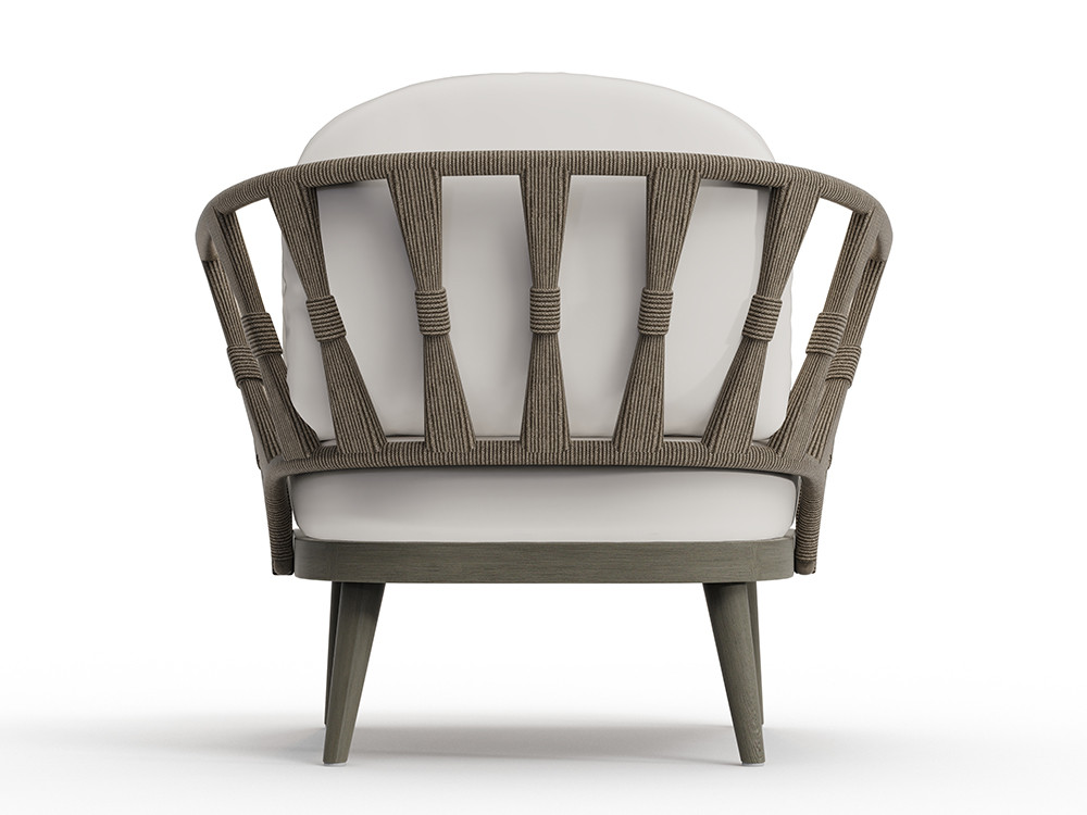 En Seismil Studio Madrid: sillon exterior madera Neo Krabi de Skyline, confort en teca gris y cojines de diseño premium