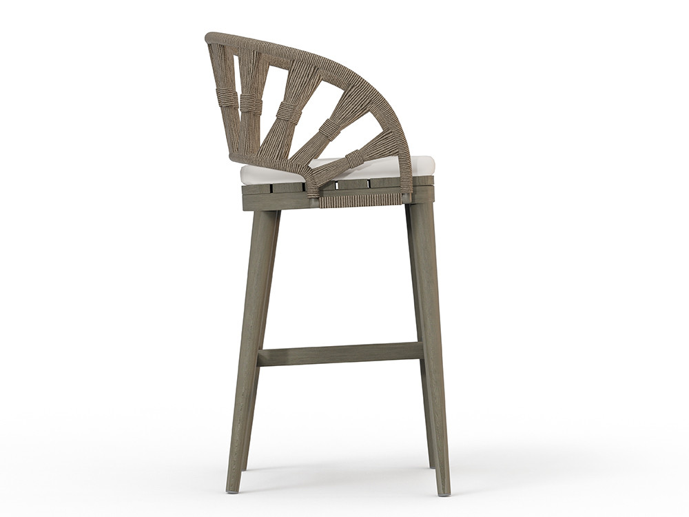 Skyline presenta taburetes diseño Neo Krabi: teca gris y cuerda trenzada para tu salón Seismil Studio Madrid