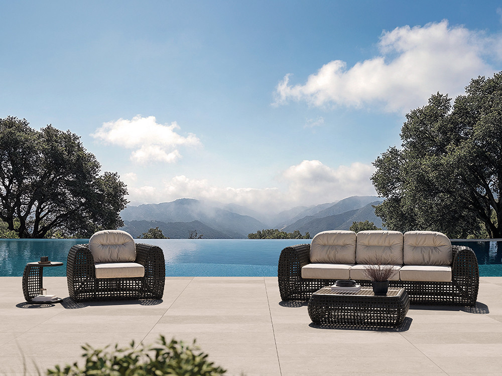 Sillon terraza Neo Dynasty Skyline: aluminio y fibra Umber Grey con cojines premium. Diseño de lujo para tu terraza.