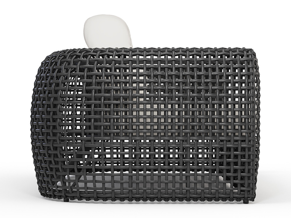 Modernos sofas de exterior Neo Dynasty: aluminio con fibra sintética trenzada artesanalmente y cojines textiles de calidad