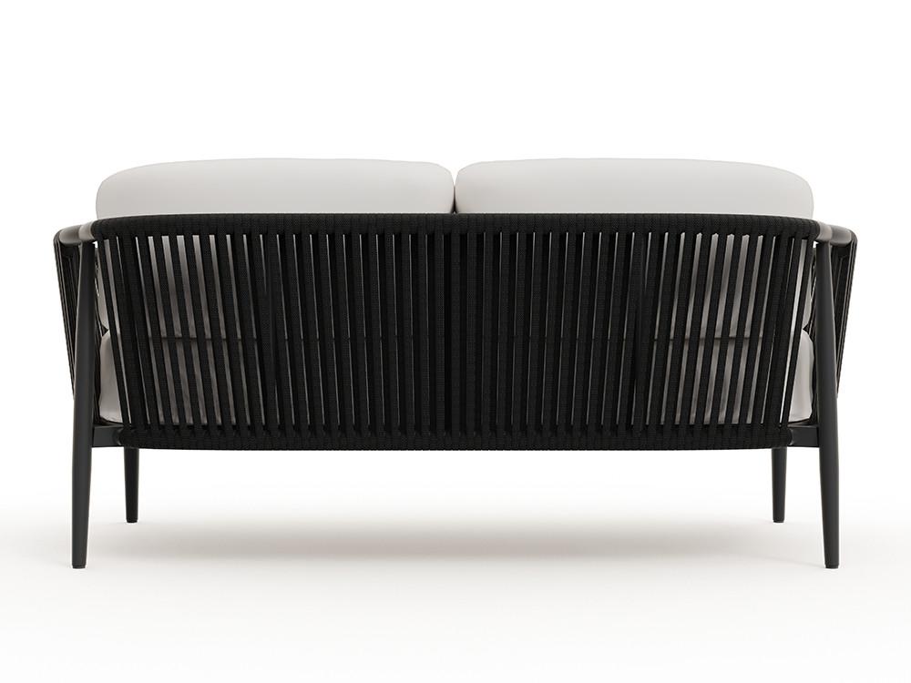 Elegante sofá exterior Clover de Skyline Design: estructura de aluminio blanco roto con trenzado de cuerda artesanal