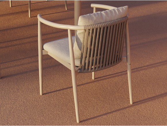 Sillas jardin aluminio Clover: estructura de aluminio blanco roto y cuerda en la tienda Mobel 6000 de Madrid.