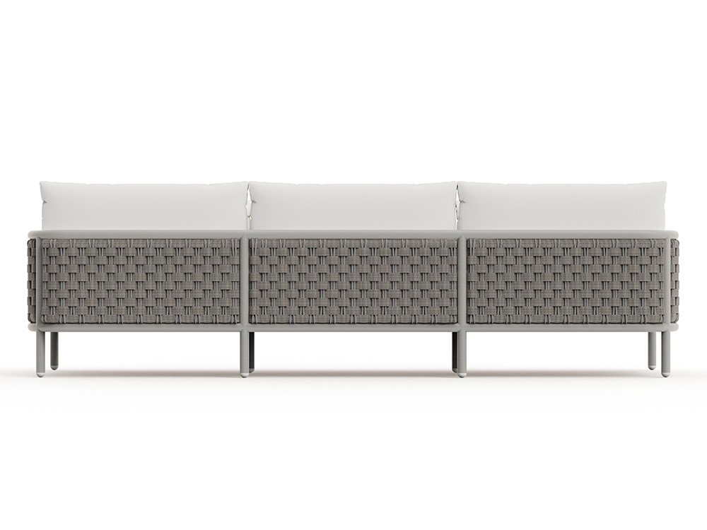 Los muebles exterior aluminio Botit lucen un trenzado único en white wash. Este sofá será el centro de tus reuniones.