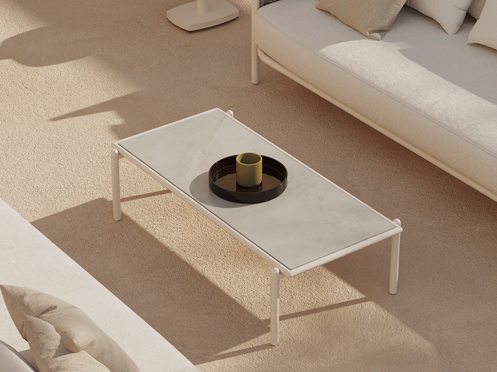 Esta elegante mesa centro exterior Botit combina aluminio white wash y porcelánico en Mobel 6000