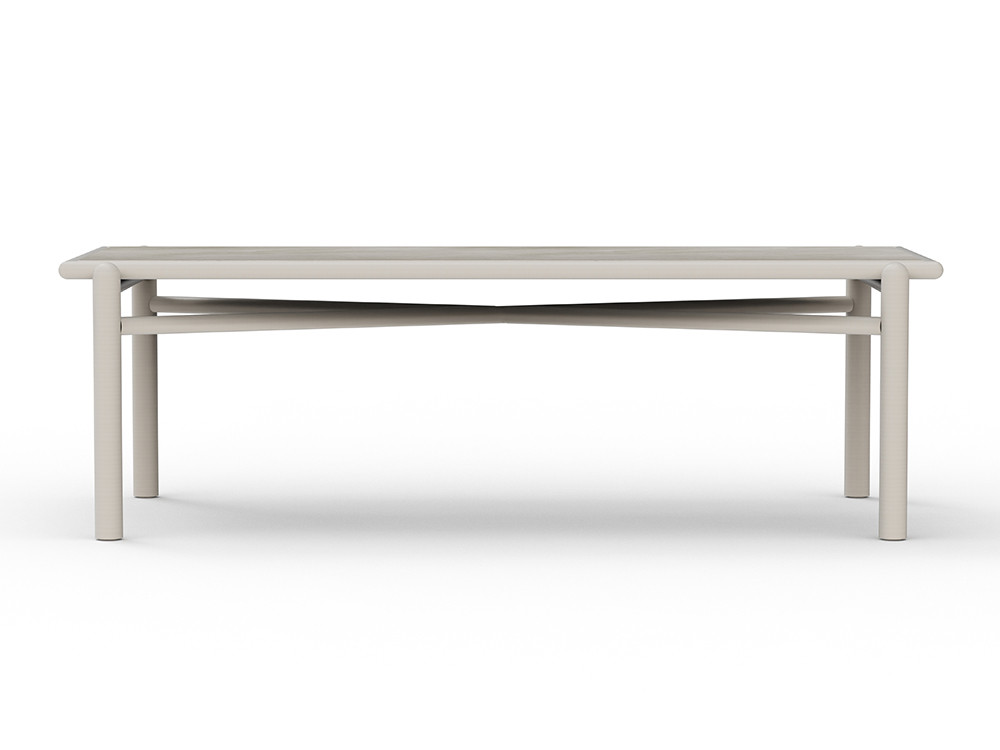 Skyline presenta esta mesa comedor exterior Botit en white wash. Un diseño de 240cm para tu espacio