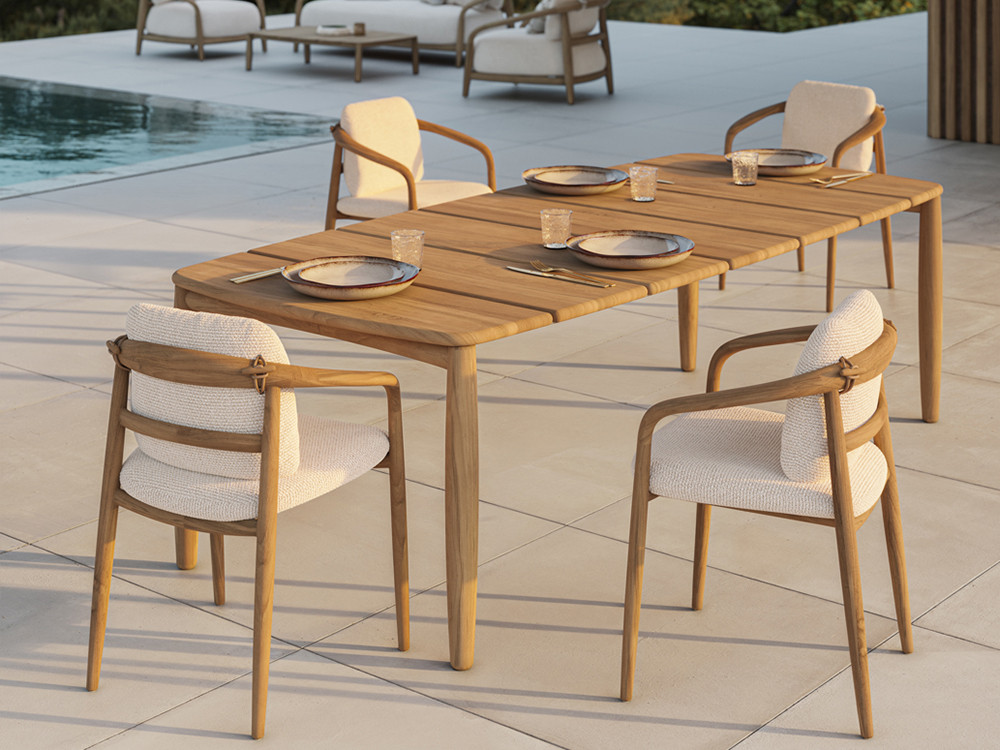 Tu terraza lucirá impecable con esta mesa exterior madera Fusta de Vondom. Compra en Mobel 6000 en Madrid