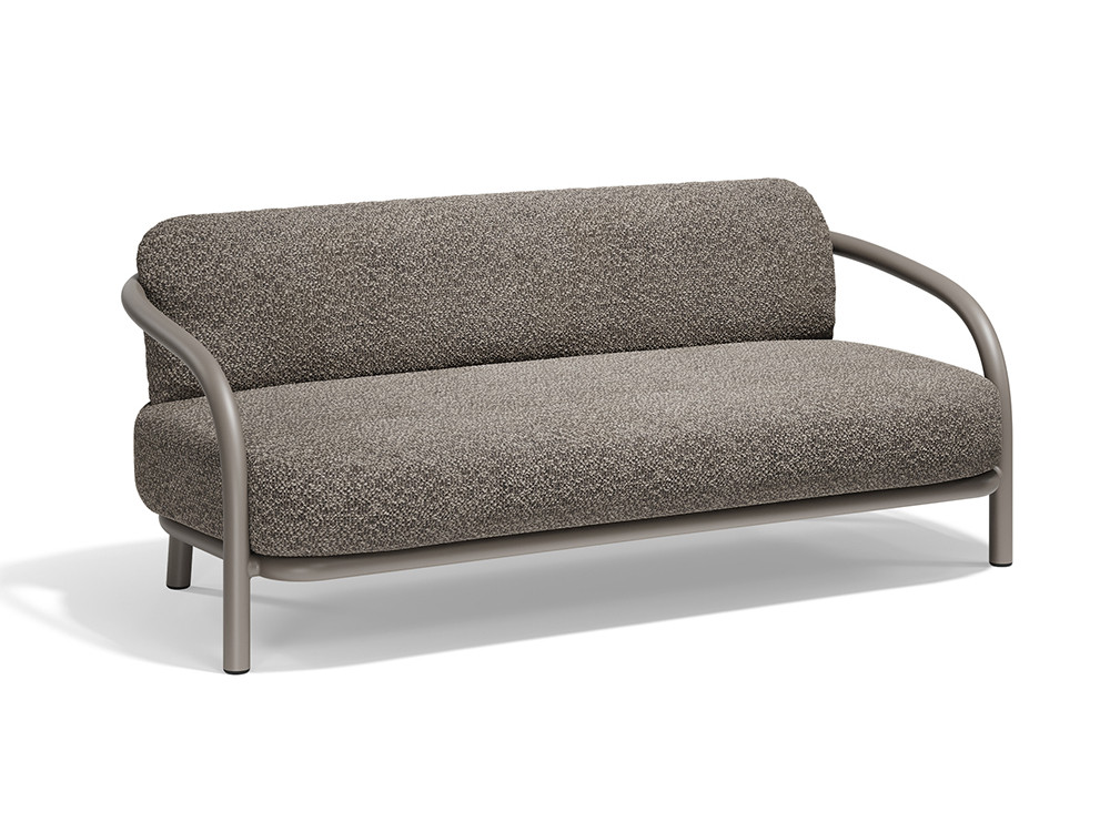 Descubre este sofá de jardín Gum de Vondom. Realiza tu compra online en Mobel 6000 y disfruta sus tejidos exclusivos.