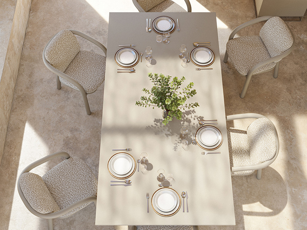 Tu terraza lucirá con la mesa comedor exterior Gum de Vondom. Visita Mobel 6000 en Madrid y elige diseño de Ramón Esteve.