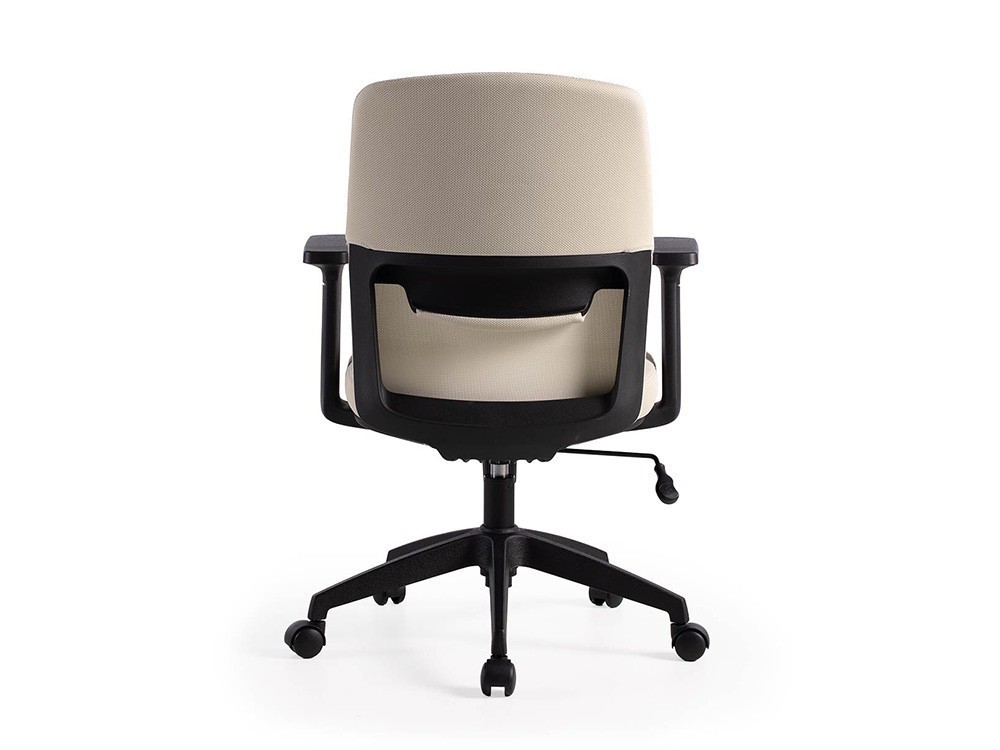 Esta silla estudio Marylan permite regular la resistencia del respaldo. Un balanceo a medida para tu descanso diario.
