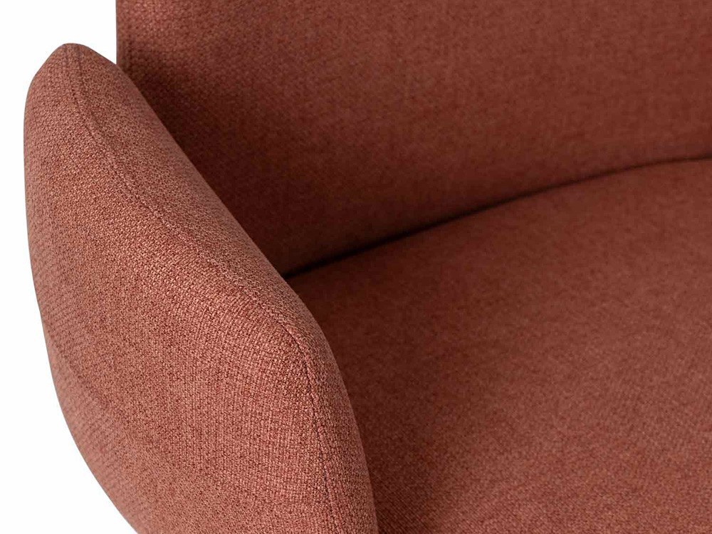 Descubre la comodidad de la silla estudio British en gris. Un estilo elegante que se adapta a cualquier decoración.