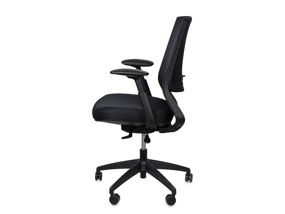 Esta silla de oficina Lancaster con brazos 4D se adapta a ti. Disfruta un soporte lumbar excelente en tu zona de trabajo.