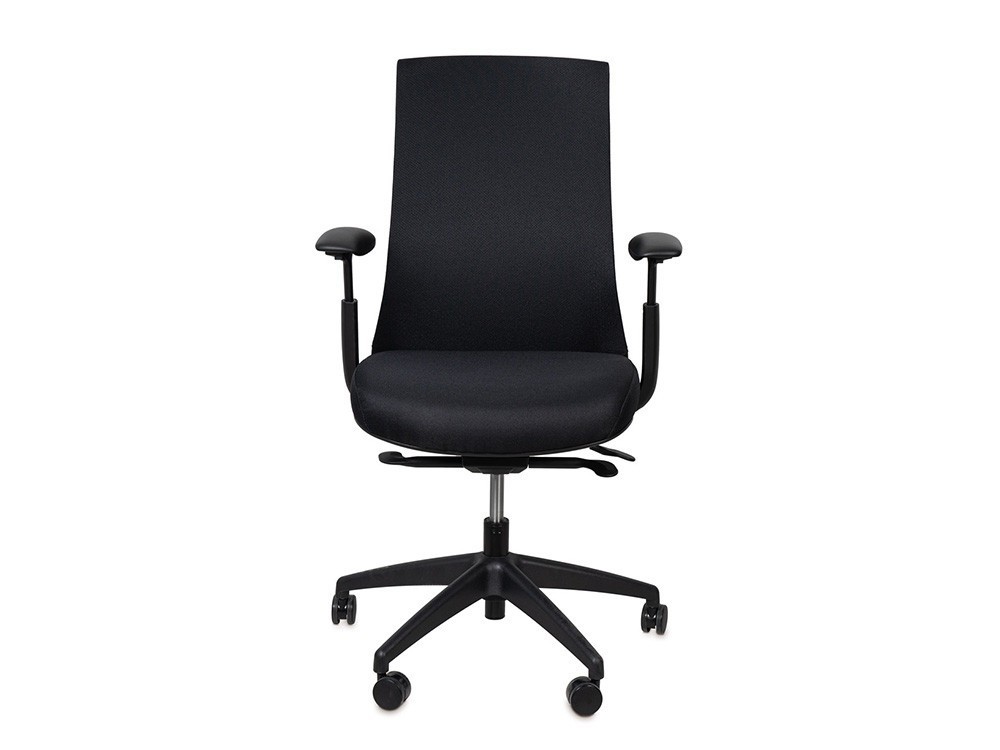 Renueva tu despacho con la silla estudio Lancaster. Su diseño ergonómico cuida tu espalda durante largas horas de uso.