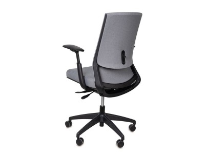 Tu homeoffice será mejor con esta silla de oficina Lancaster. Ajusta la profundidad del asiento y trabaja cómodo.