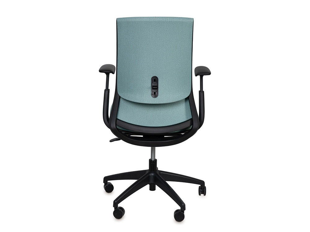 Esta silla estudio Lancaster ofrece estabilidad y control. Fija la inclinación deseada con su palanca de cuatro puntos.