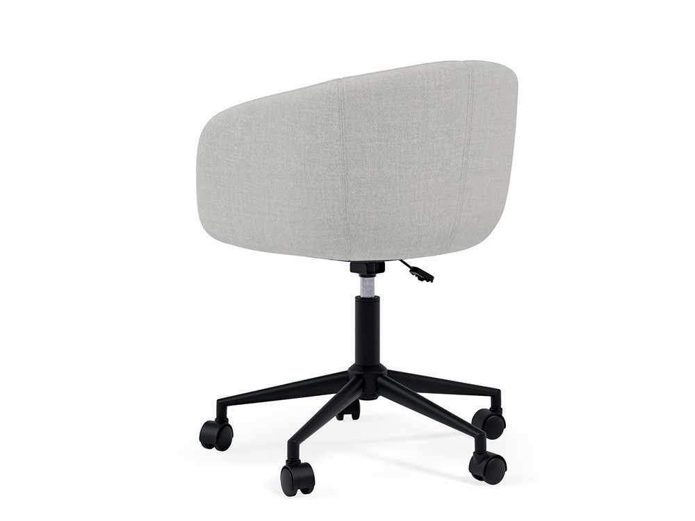 Optimiza tu movimiento con la silla de despacho Arizona. Ajuste de altura y giro 360 para una oficina muy eficiente.