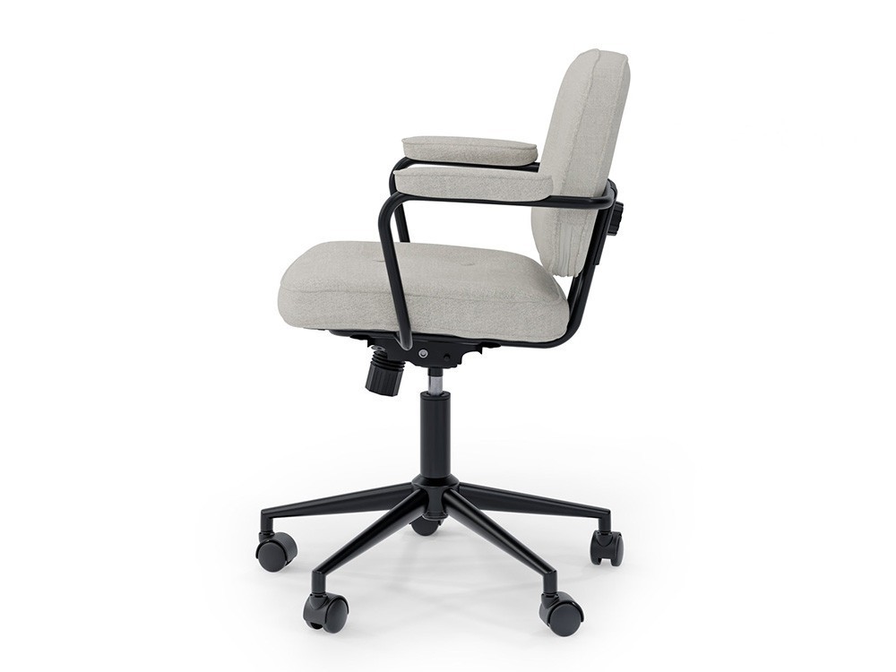 Esta silla escritorio moderno Columbia cuida tus brazos con su acolchado. Un diseño retro para tu rincón laboral diario.