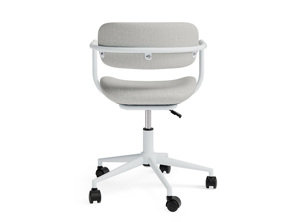 Esta silla de oficina Oxford blanca es pura elegancia minimalista. Elige entre gris, menta o mostaza para tu gran mesa.