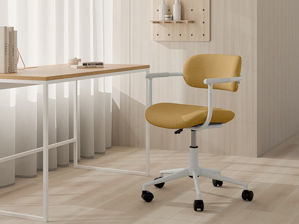 Redefine tu despacho con la silla de oficina Oxford. Su forma curva protege tu espalda durante las largas horas de uso.