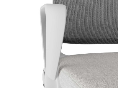 La silla de oficina Siracusa se adapta a ti con su pistón de gas. Encuentra la altura ideal para tu escritorio muy moderno.