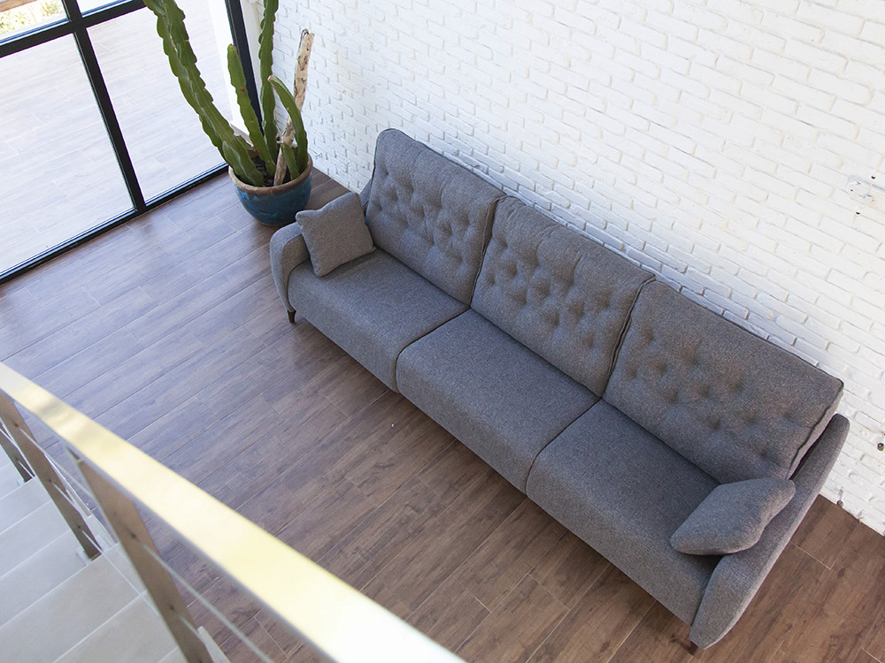 Este sofa modular esquinero Sía es ideal para tu Seismil Studio web. Mecanismo eléctrico y estilo premium a medida.