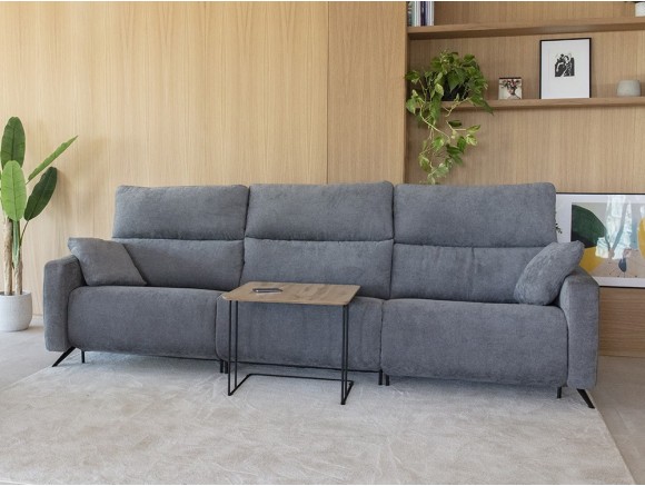 El sofa relax electrico Axel de Fama ofrece sentada media y respaldo acolchado. Personaliza tu descanso con gran estilo.