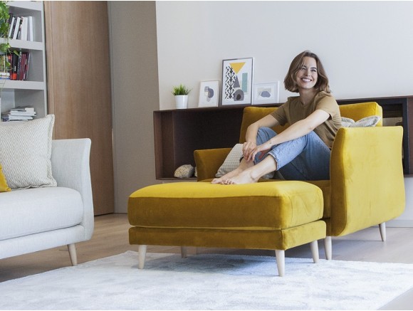 Este sillón de diseño Helsinki de Fama en Mobel 6000 en Madrid tiene tejidos seleccionados y un gran estilo premium
