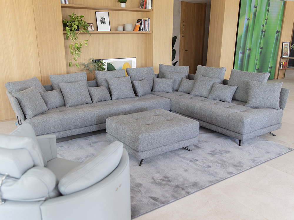 Tu sofa modular esquinero Pacific de Fama te espera. Haz tu compra online en Mobel 6000 con un gran diseño premium.