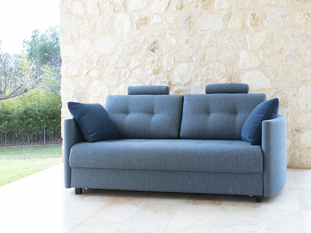 Consigue un sofa cama Bolero de Fama a tu medida. Elige telas y acabados para un salon de gran diseño con estilo premium