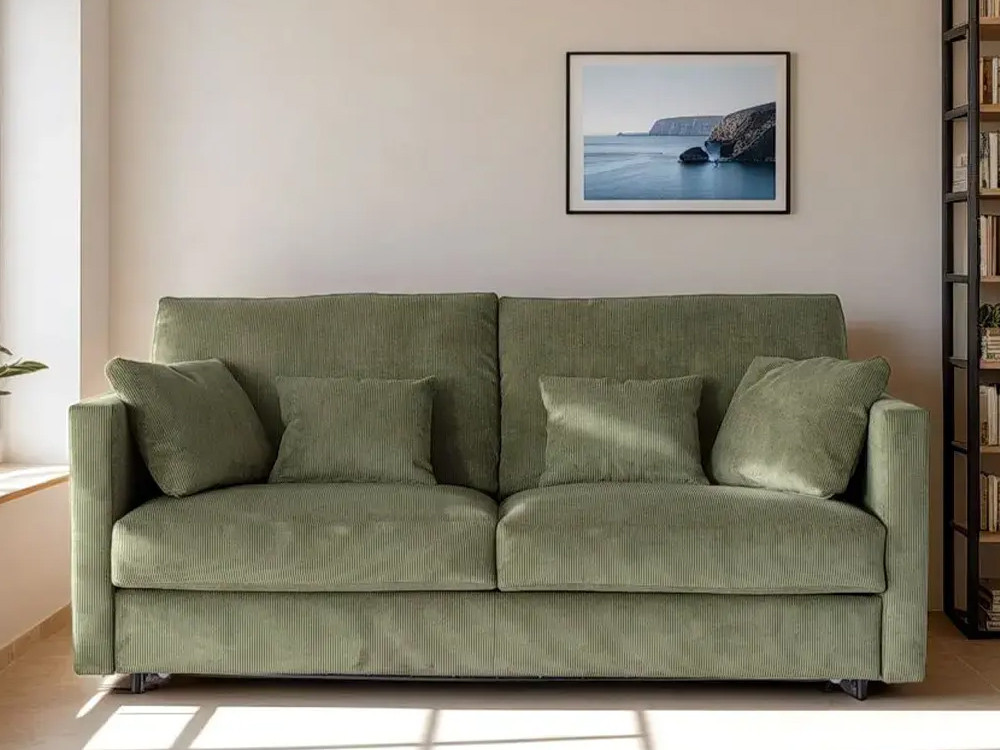 Crea un salon único con el sofa cama italiano Ravel de Fama. Elige medidas y telas para un diseño de nivel muy premium