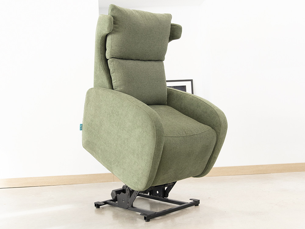 Diseña tu sillon relax electrico Kim de Fama en Mobel 6000 en Madrid. Con powerlift y telas de diseño muy premium