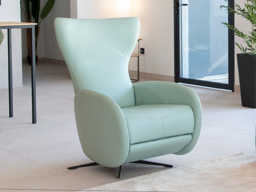 Diseña tu sillon relax electrico Mondrian de Fama en Mobel 6000 en Madrid. Elige piel para un estilo premium