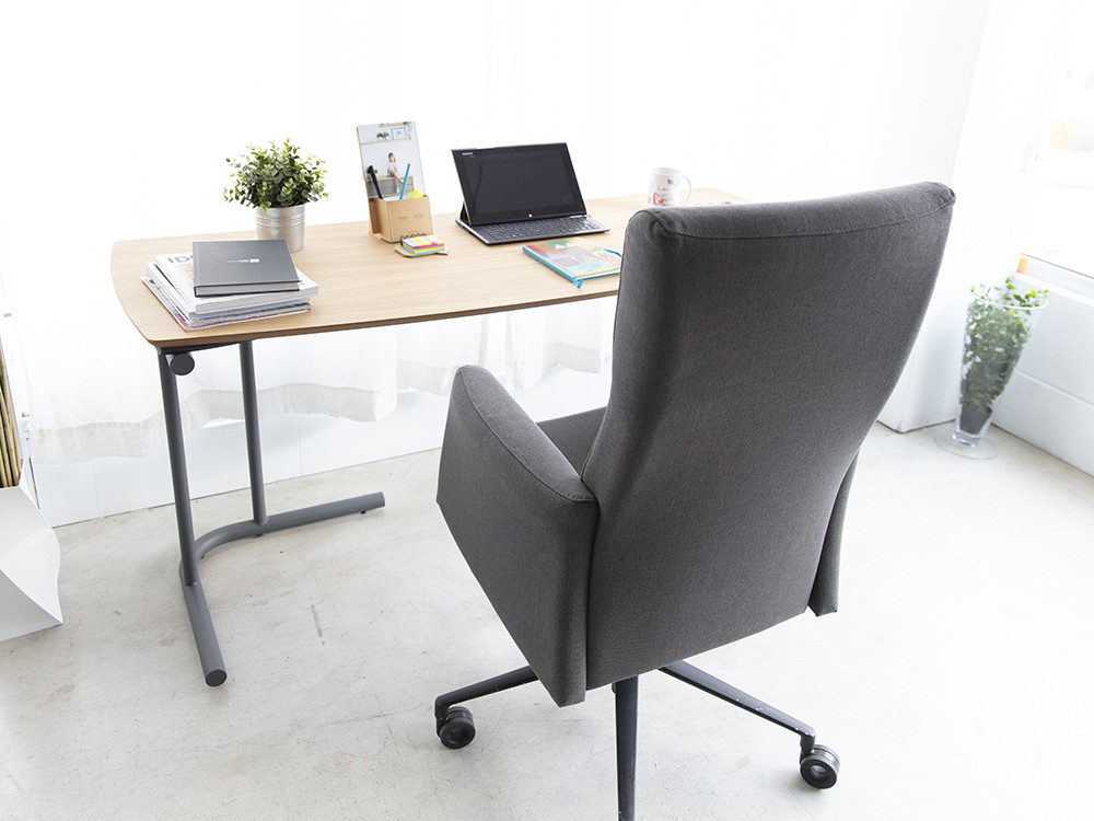 Tu silla de despacho Sky de Fama luce ideal en tu hogar. Es giratoria con un diseño de nivel de estilo premium.