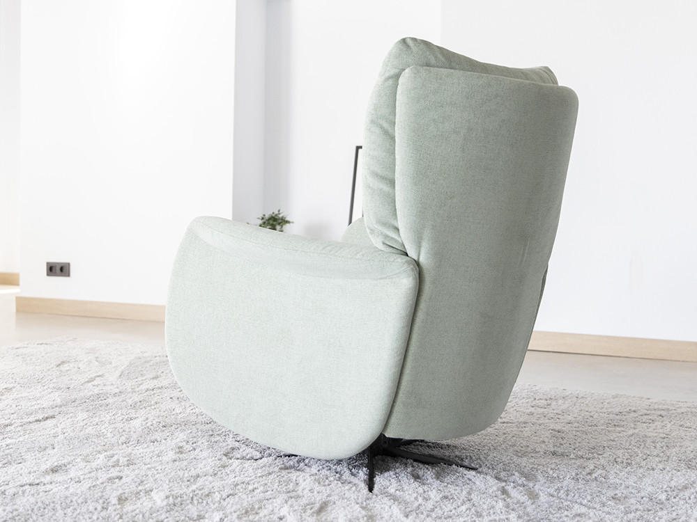 Tu sillon reclinable moderno Lolita te espera. Haz tu compra online en Mobel 6000 con un gran acabado muy premium.
