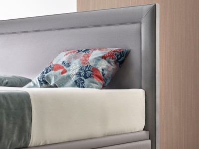 Tu cabecero tapizado Tribeca de Acana Piel te espera. Haz tu compra online en Mobel 6000 con el canapé con arcón Roma ideal.
