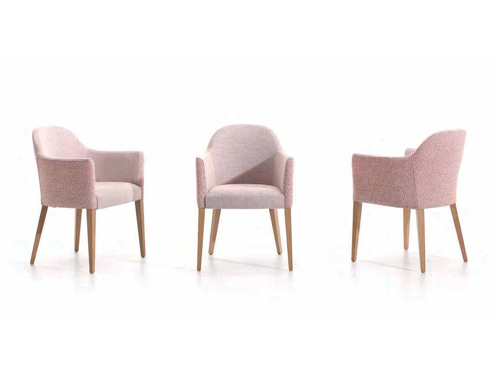 Tu silla de comedor 303 de Pérez e Hijos te espera. Haz tu compra online en Mobel 6000 con patas de haya y asiento tapizado.