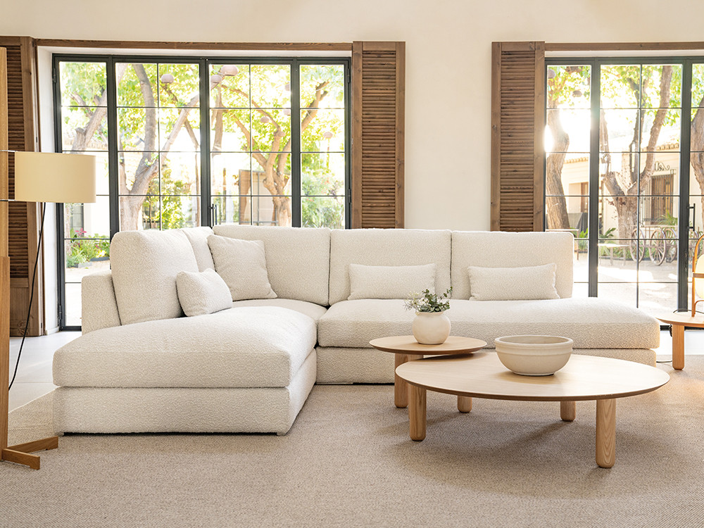 Descubre el sofá modular Bertina rincón de Temasdos en Mobel 6000 en Madrid, en textiles seleccionados y a tu propia medida.