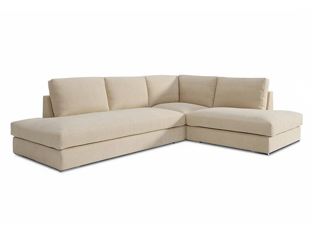 El sofá modular Bertina rincón de Temasdos destaca en Seismil Studio, tapizado en finos textiles seleccionados a tu gusto.