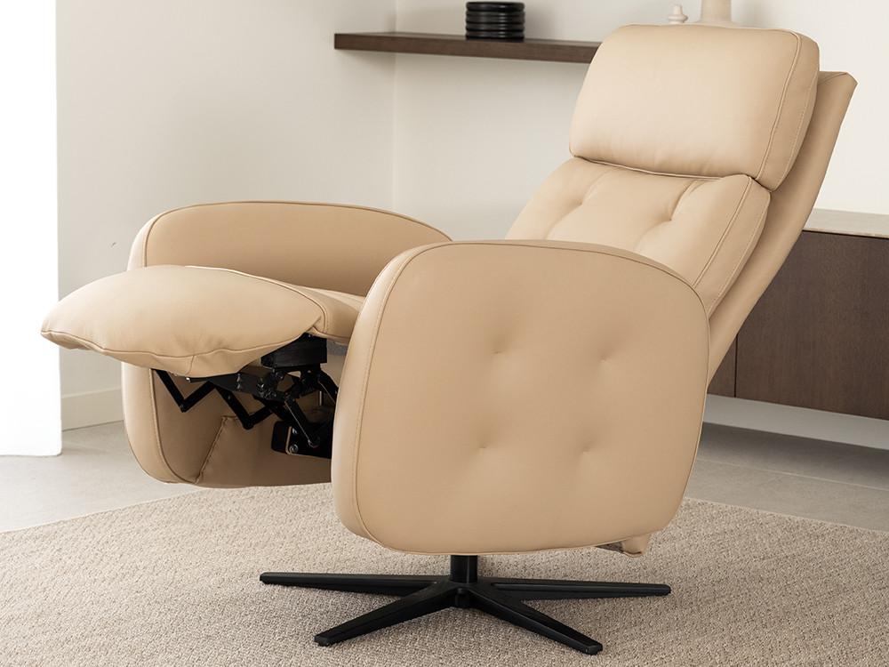 Tu butaca relax Eros de Temasdos te espera. Haz tu compra online en Mobel 6000, en fino textil o en suave piel.