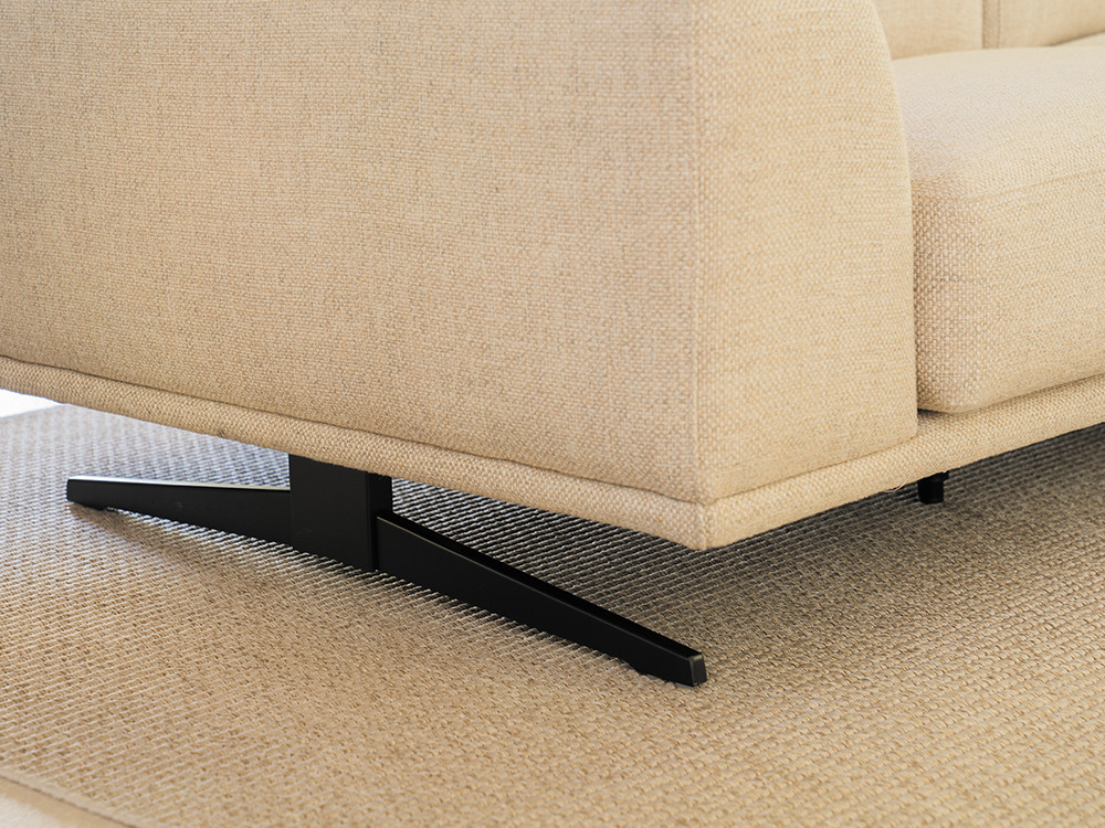 Personaliza el sofá modular Nadir con chaiselongue de Temasdos en Mobel 6000 en Madrid, muy personalizable en composición.