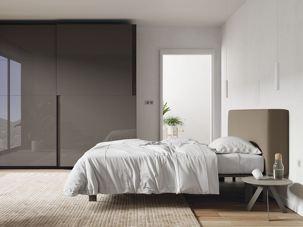 Dormitorio con cabecero modelo Flat tapizado en Natural Welness