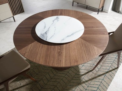 Mesa de comedor redonda de madera chapa nogal con centro giratorio porcelánico 1016 de Ángel Cerdá