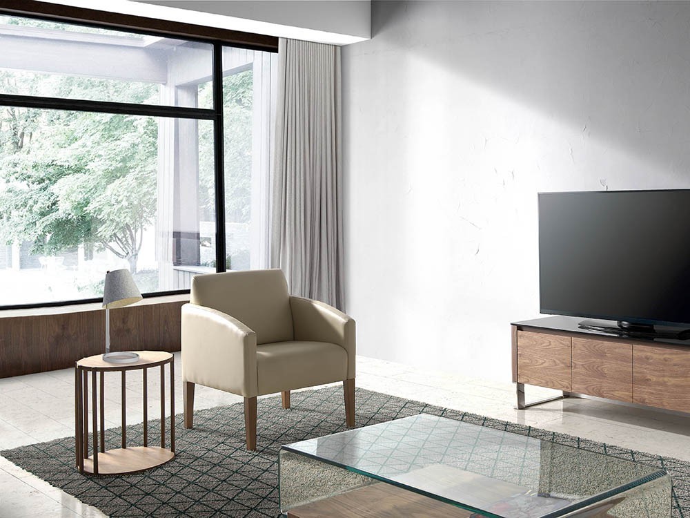 Mesa redonda auxiliar 2039 en madera chapada en nogal con dos tapas de Ángel Cerdá en Mobel 6000