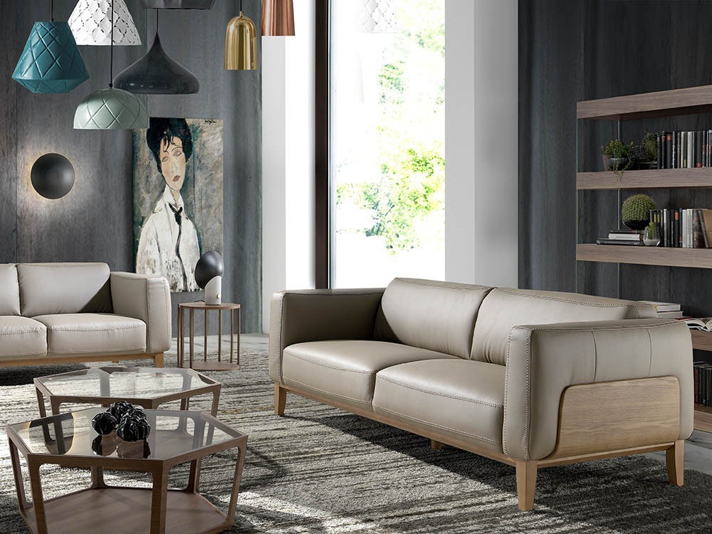 Mesa redonda auxiliar 2039 en madera chapada en nogal con dos tapas de Ángel Cerdá en Mobel 6000