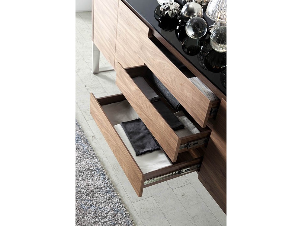 Aparador chapado en nogal 3060 Harmony de Ángel Cerdá en Mobel 6000