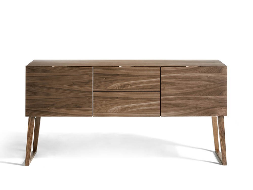 Aparador chapado en nogal con dos puertas y dos cajones 3077 de Ángel Cerdá en Mobel 6000