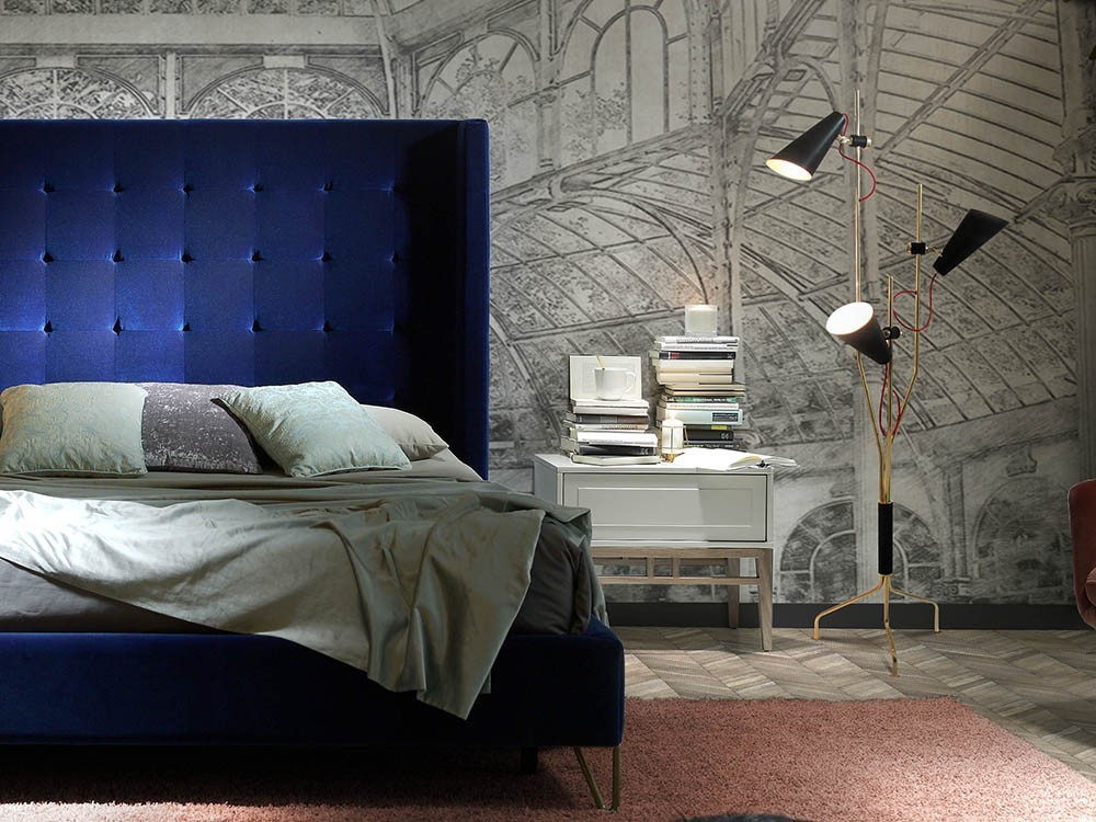 Mesita de noche lacada en tono nieble con pies chapados en nogal Ángel Cerdá 7035 en Mobel 6000